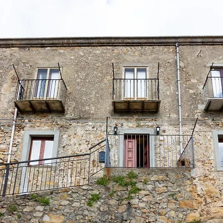 Holiday home Ai Valati Cir 19082-037c20-6280 Cin It0820-37c284e-shywg