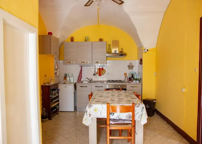 Ai Valati Cir 19082-037c20-6280 Cin It0820-37c284e-shywg Tatil Evi Geraci Siculo